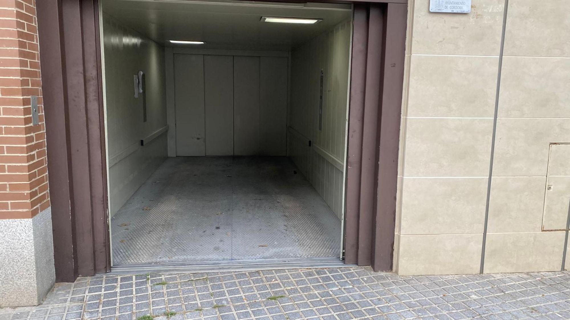 Duplex Junto Al Puente Romano Con Gran Terraza Y Parking Privado قرطبة المظهر الخارجي الصورة